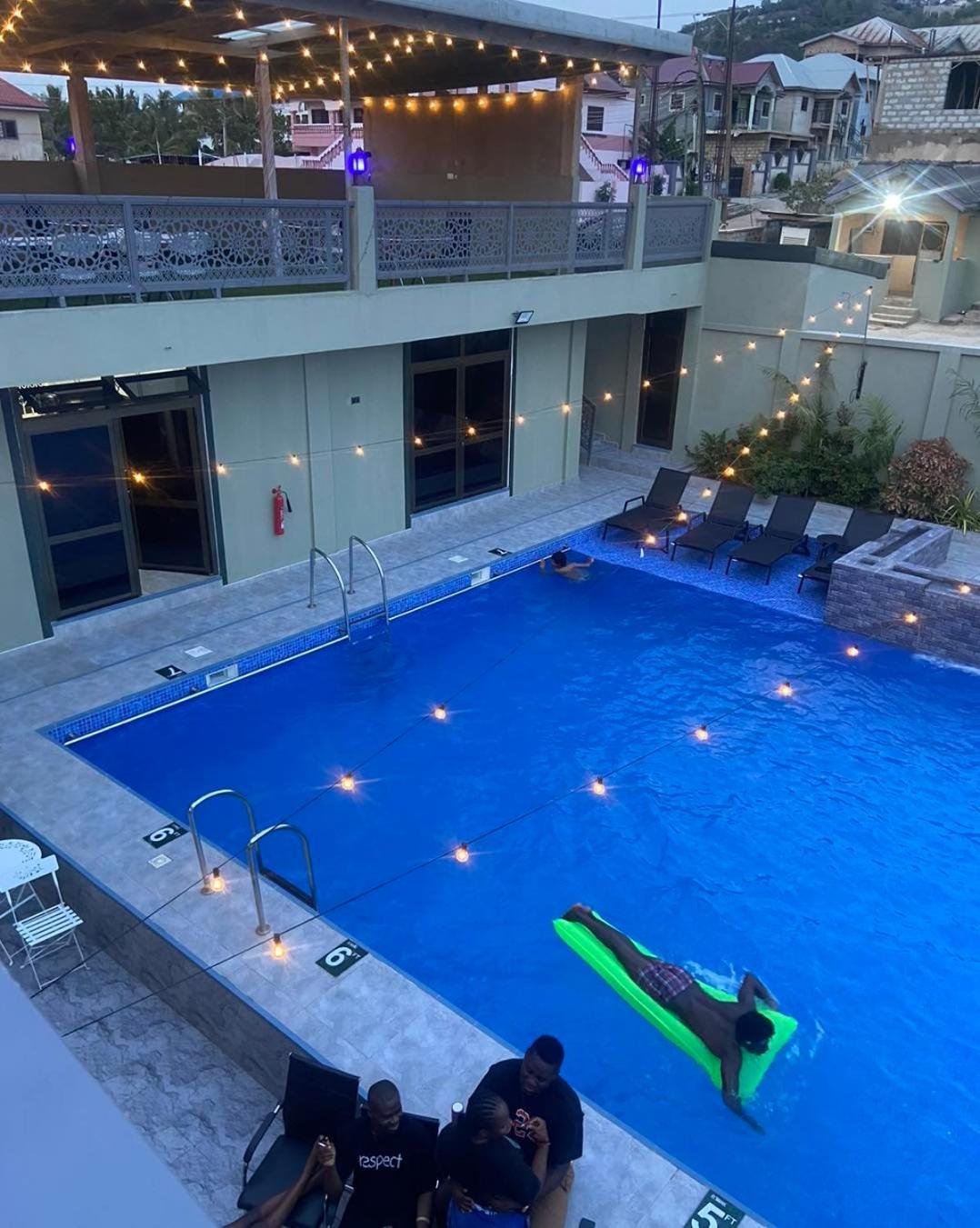 Perriman Hotel Kokrobite Exterior photo